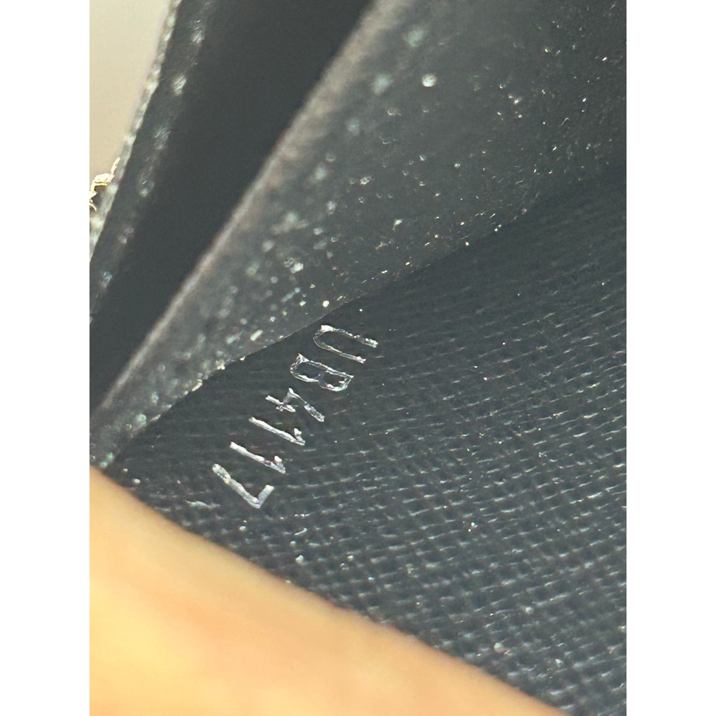 Louis Vuitton Limited Edition Zippy Wallet V Epi Leather