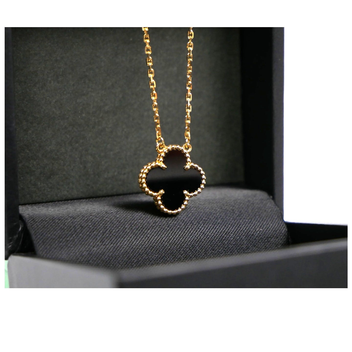 Van Cleef Vintage Alhambra Pendant
