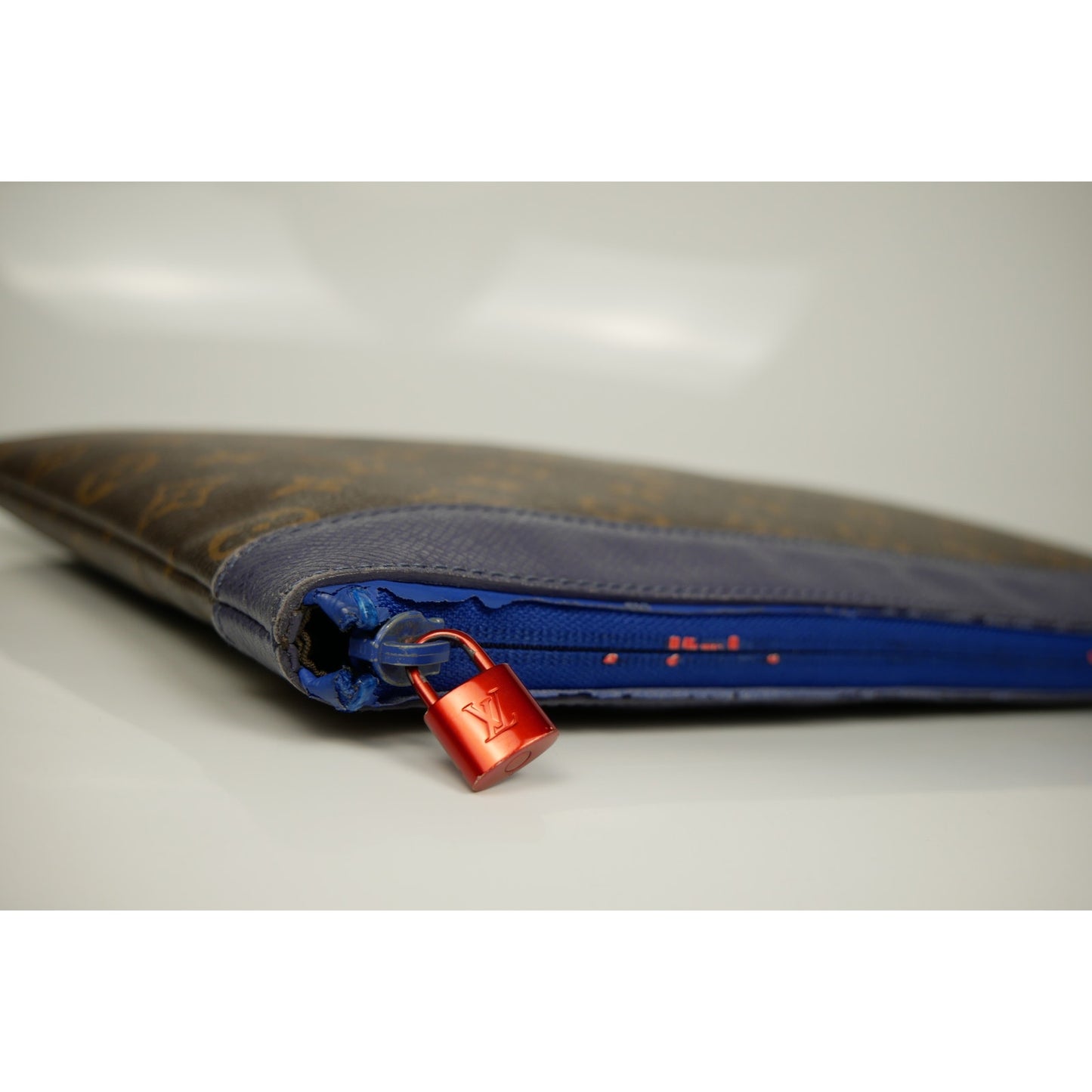 Louis Vuitton Limited Edition Monogram Pochette Apollo Clutch