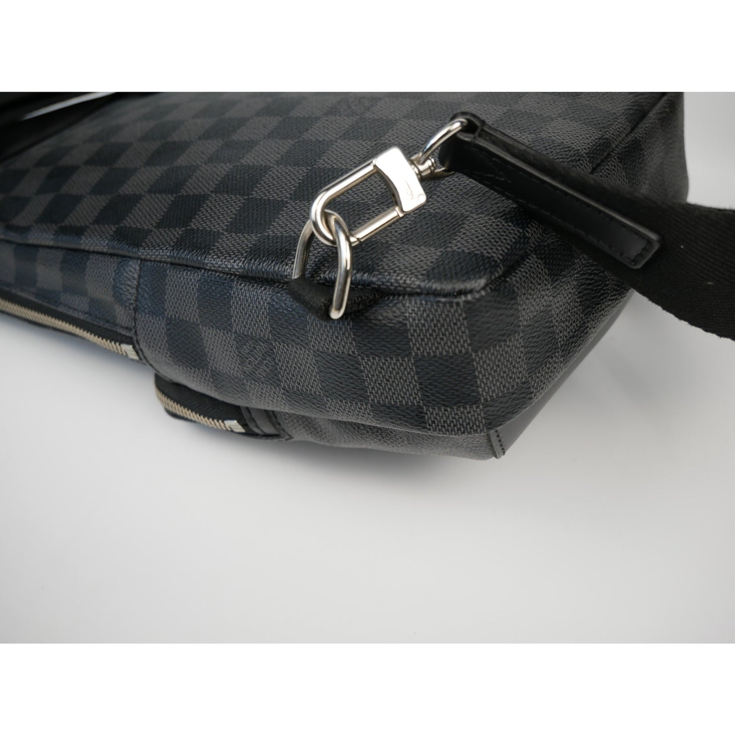 Louis Vuitton Damier Graphite Avenue Sling