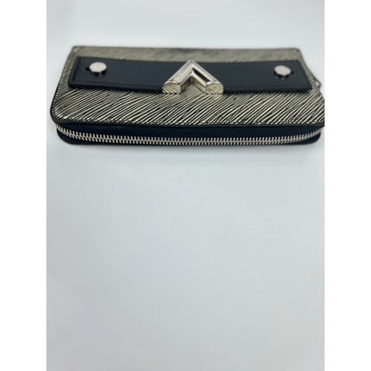 Louis Vuitton Limited Edition Zippy Wallet V  Epi Leather