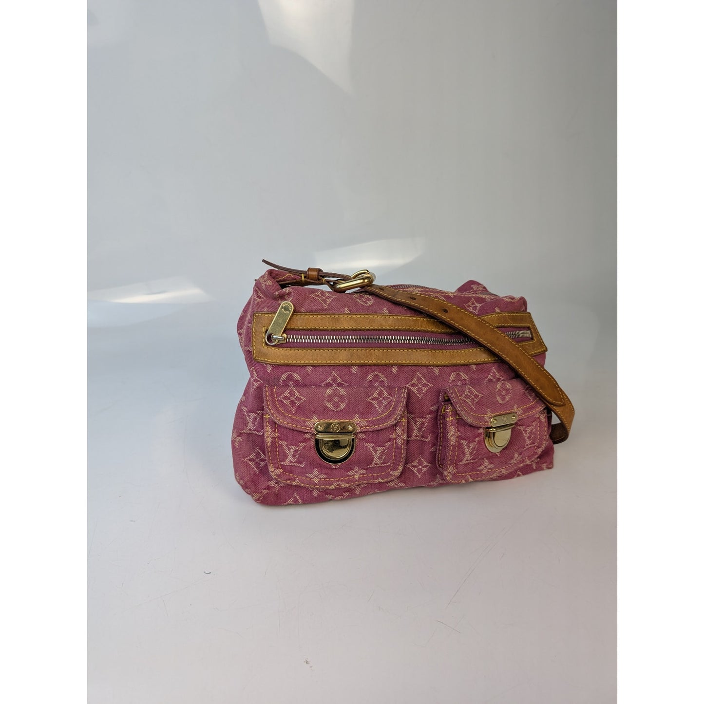 Louis Vuitton Fuchsia Denim Monogram Denim Baggy PM