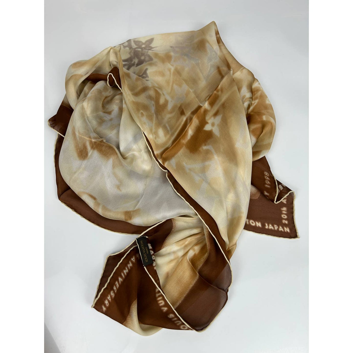 Louis Vuitton Silk Shawl Pure Scarf