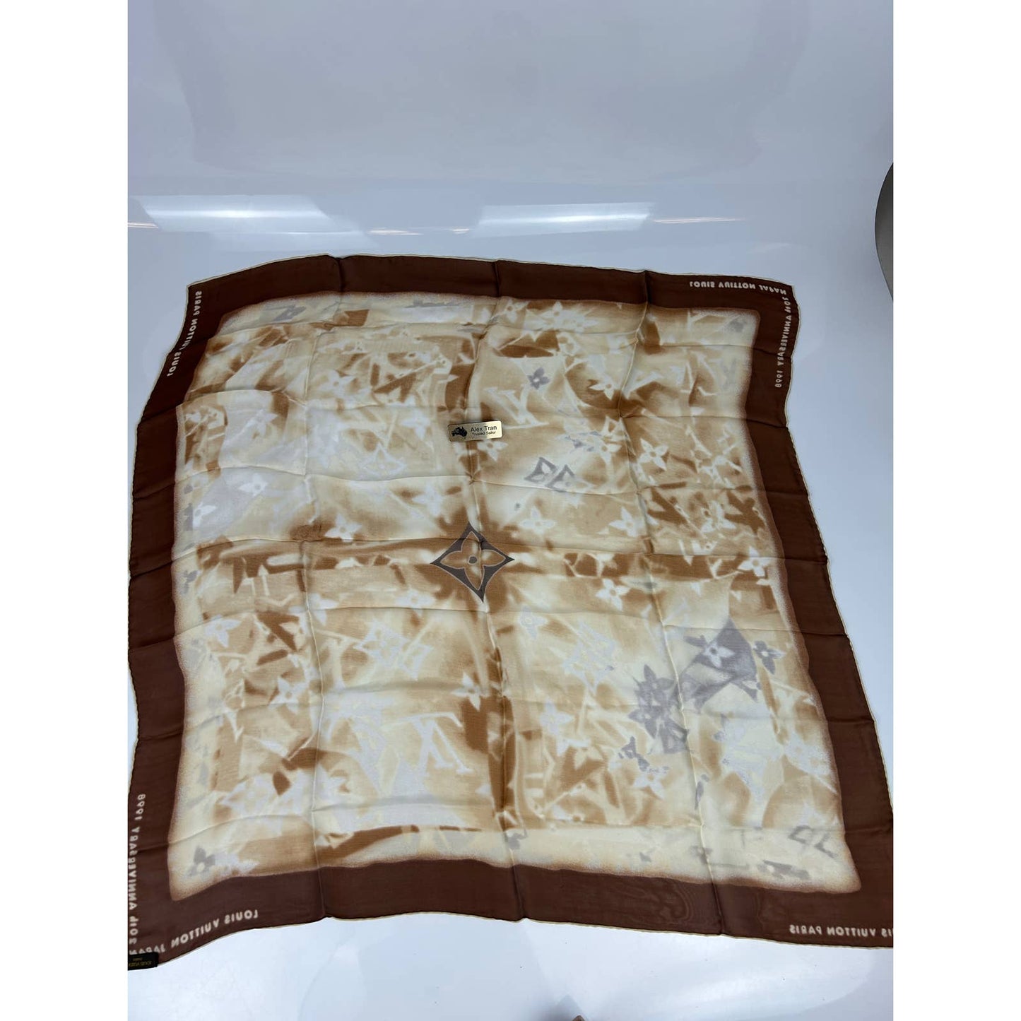 Louis Vuitton Silk Shawl Pure Scarf