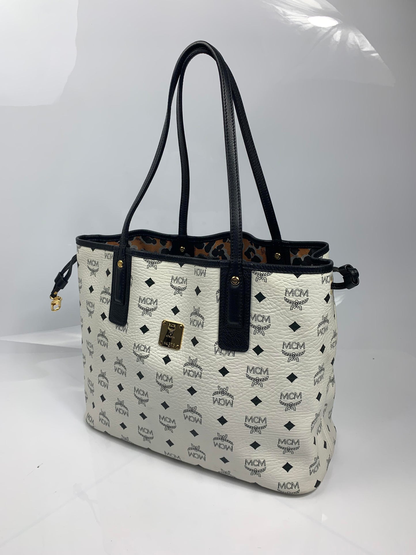 MCM White Visetos Leather Shoulder Hand Bag